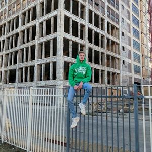 Meet your Posher, Lucas